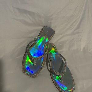 Liliana flip flops only had them twice size 9 must have narrow 🦶🏼